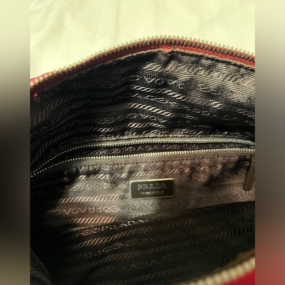 Red Nylon Prada bag, authentic. - Picture 3 of 3